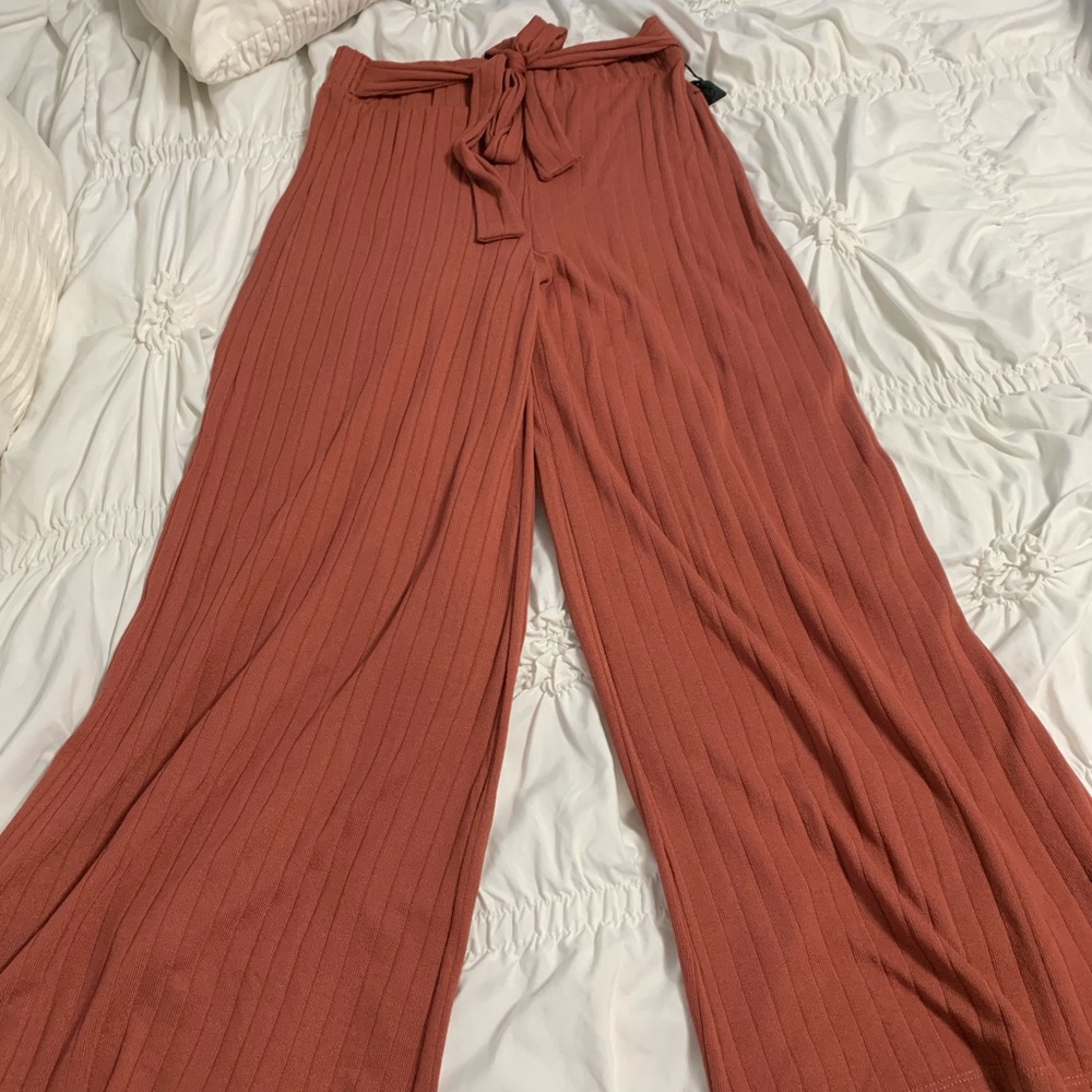 Wide leg pants